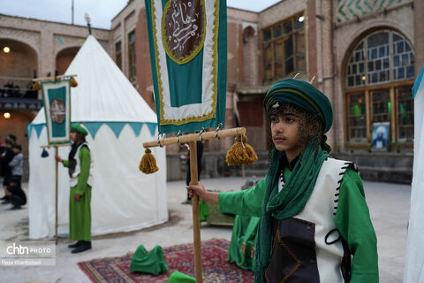 مراسم وداعِ امام در حسینیه مجتهد اردبیلی