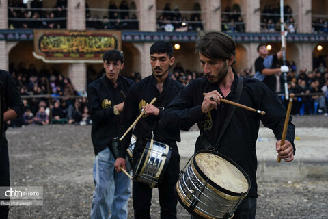مراسم وداعِ امام در حسینیه مجتهد اردبیلی