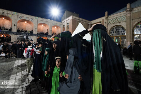مراسم وداعِ امام در حسینیه مجتهد اردبیلی