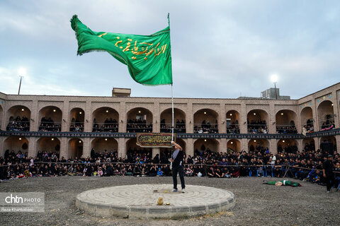 مراسم وداعِ امام در حسینیه مجتهد اردبیلی