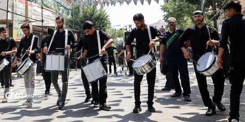 مردم فرخ‌شهر چهارمحال و بختیاری به یاد امام حسین (ع) سوگواری کردند