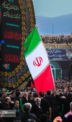 آئینی برآمده از دل تاریخ در میعادگاه عاشقان امام حسین(ع) در عاشورای حسینی تفت