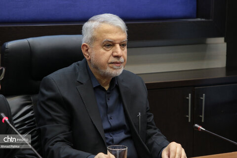 نشست مشترک وزیر میراث‌فرهنگی، گردشگری و صنایع‌دستی با مدیران معاونت گردشگری