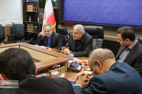 نشست مشترک وزیر میراث‌فرهنگی، گردشگری و صنایع‌دستی با مدیران معاونت گردشگری