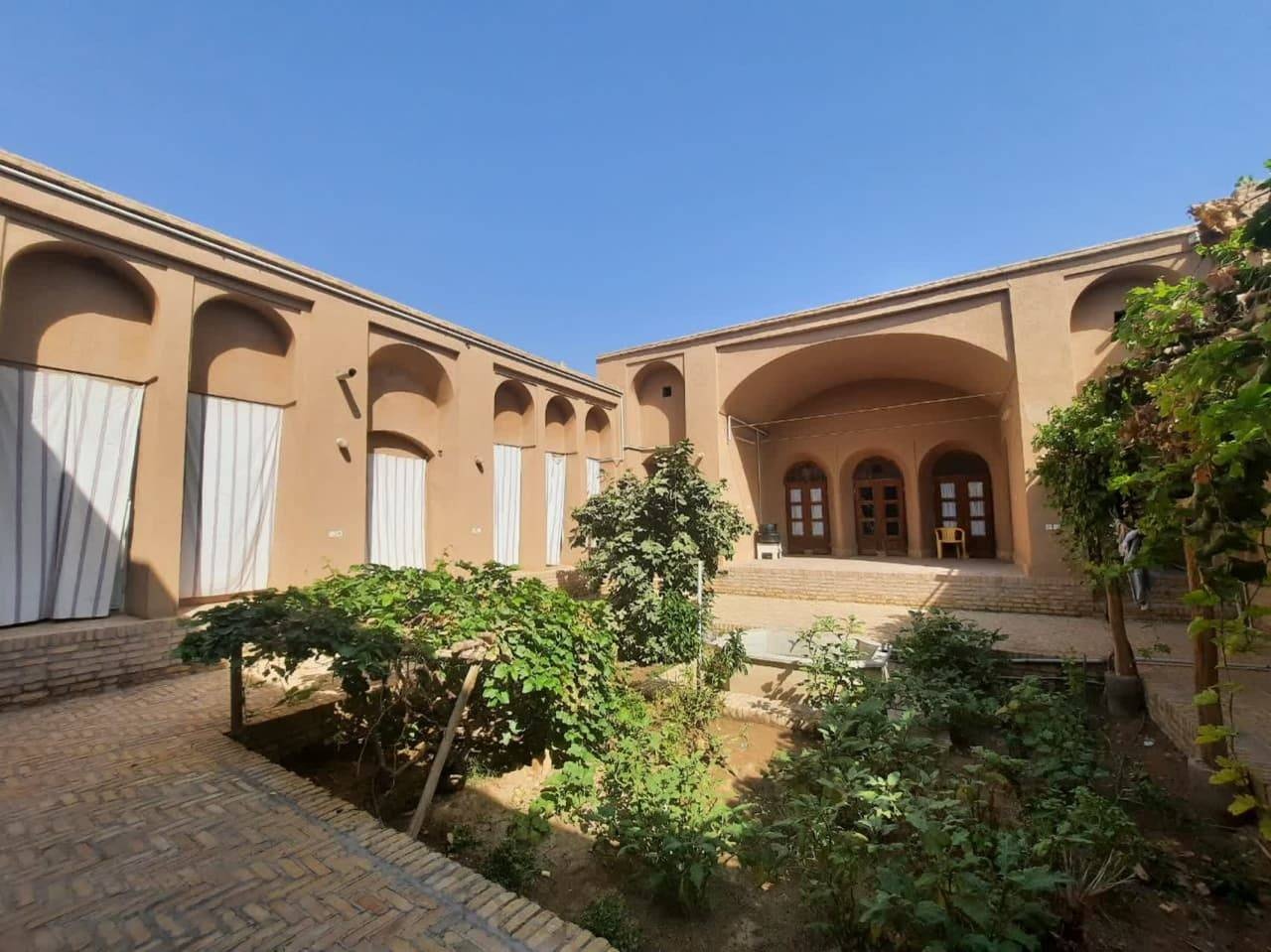 ثبت ملی خانه ملک مدنی میبد