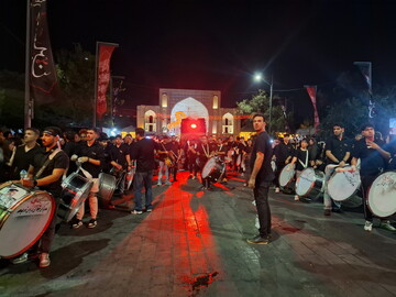 علم کشی و طبق گردانی در قزوین دو میراث ناملموس عاشورایی