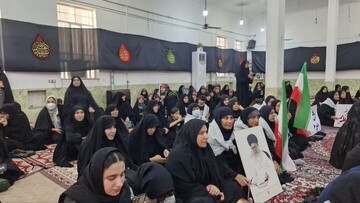 اجتماع زینبیون دهدشت با محوریت بیعت با آرمان‌های عاشورا برگزار شد