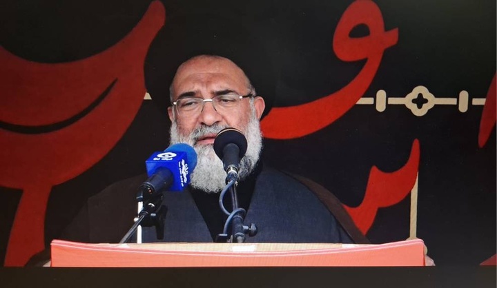 تسلیم ناپذیری ملت ایران اسلامی به تاسی از مکتب امام حسین (ع) است