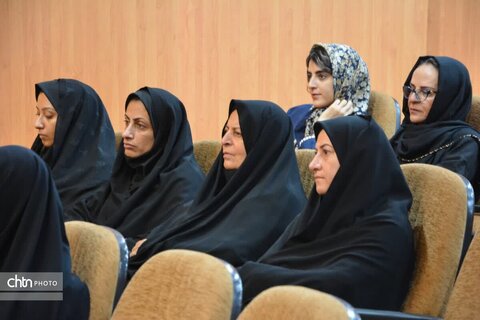 آیین رونمایی از سکه های ضرب شده در یزد برگزار شد.