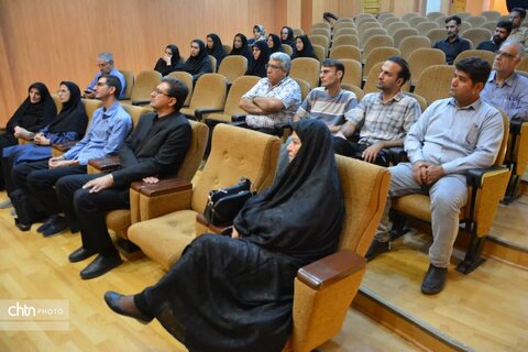 آیین رونمایی از سکه های ضرب شده در یزد برگزار شد.
