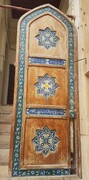 کتیبه محراب کلیسای ظهور بوشهر در مخزن موزه منطقه‌ای خلیج‌فارس نگهداری می‌شود