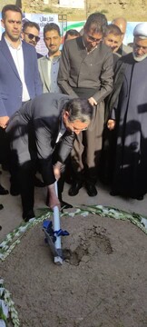 اولین هتل ۵ ستاره جنوب آذربایجان غربی در مهاباد کلنگ‌زنی شد/ سرمایه‌گذاری ۱۰۰۰‌ میلیارد تومانی برای ساخت هتل ۵ ستاره
