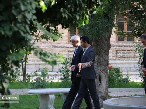 معاون استاندار لرستان از مجموعه قلعه فلک‌الافلاک بازدید کرد.