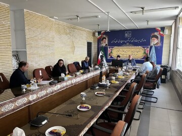 برگزاری جلسه شورای فنی اداره‌کل میراث فرهنگی با محوریت بررسی مشکلات میراثی 4 شهرستان استان مرکزی