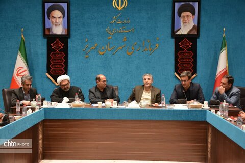 مهریز، سزاوار اعتبارات ملی؛ تأکید معاون وزارت میراث‌فرهنگی در نشست توسعه‌ای