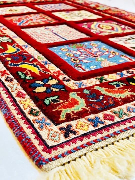 برگزاری دوره رایگان آموزش گلیم برجسته در شهرستان خمین