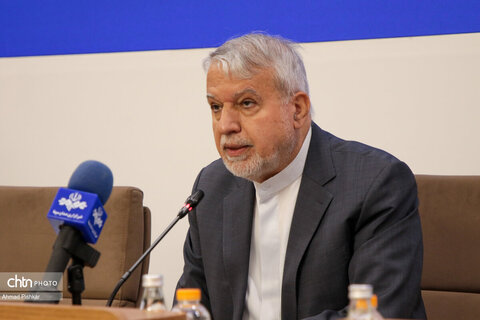 نشست مشترک مسئولان ارشد اقتصادی کشور با نمایندگان بخش خصوصی، انجمن‌های صنفی و فعالان سه حوزه میراث‌فرهنگی، گردشگری و صنایع‌دستی