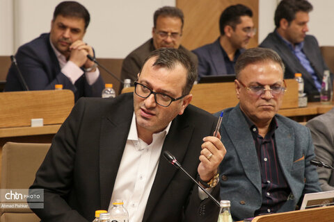 نشست مشترک مسئولان ارشد اقتصادی کشور با نمایندگان بخش خصوصی، انجمن‌های صنفی و فعالان سه حوزه میراث‌فرهنگی، گردشگری و صنایع‌دستی