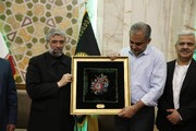 حرم مطهر امام رضا (ع)، تجربه‌ای معنوی و روحانی است