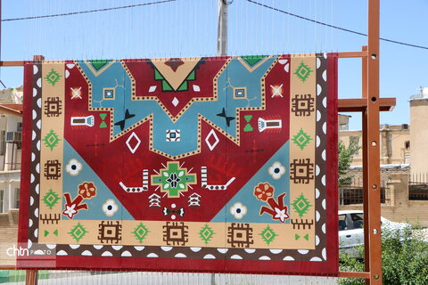 المان گلیم نقش برجسته