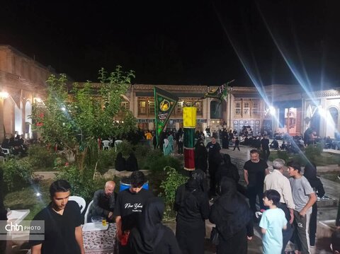 برگزاری مراسم سقاخانه سنتی بروجرد
