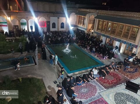 برگزاری مراسم سقاخانه سنتی بروجرد