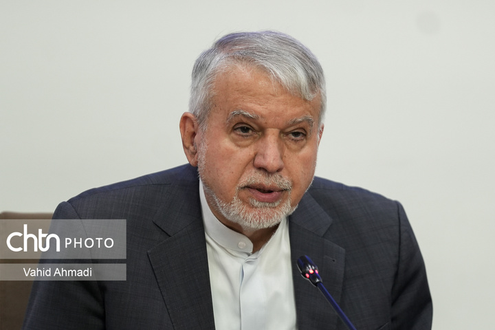 نشست وزیر میراث فرهنگی گردشگری و صنایع دستی با روسای تشکل های بومگردی کشور