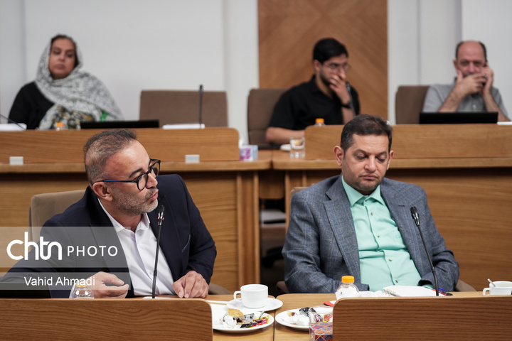 نشست وزیر میراث فرهنگی گردشگری و صنایع دستی با روسای تشکل های بومگردی کشور