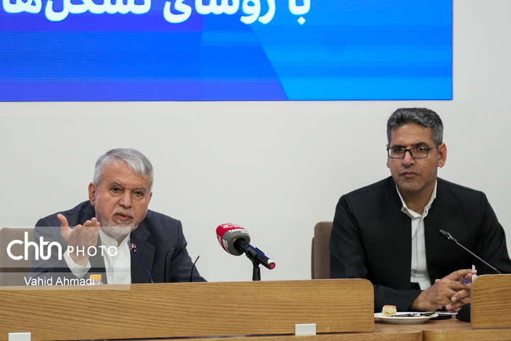 نشست وزیر میراث فرهنگی گردشگری و صنایع دستی با روسای تشکل های بومگردی کشور