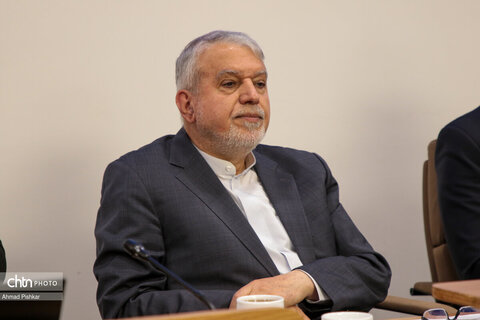 نشست صالحی امیری با نمایندگان تشکل ها، مدیران کل و معاونین صنایع دستی کل کشور