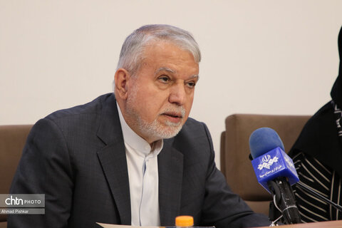 نشست صالحی امیری با نمایندگان تشکل ها، مدیران کل و معاونین صنایع دستی کل کشور