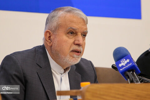 نشست صالحی امیری با نمایندگان تشکل ها، مدیران کل و معاونین صنایع دستی کل کشور