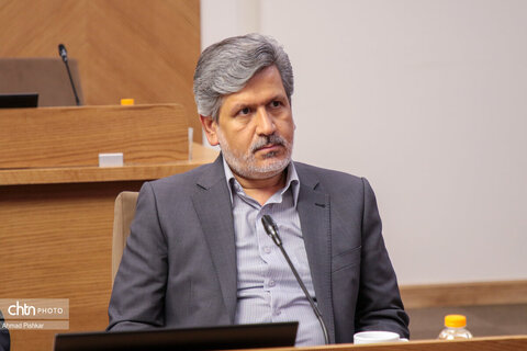 نشست صالحی امیری با نمایندگان تشکل ها، مدیران کل و معاونین صنایع دستی کل کشور