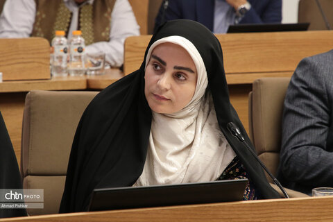 نشست صالحی امیری با نمایندگان تشکل ها، مدیران کل و معاونین صنایع دستی کل کشور