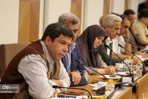 نشست صالحی امیری با نمایندگان تشکل ها، مدیران کل و معاونین صنایع دستی کل کشور