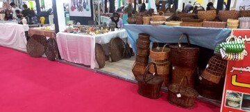 حضور هنرمندان صنایع‌دستی شهرستان تویسرکان در نخستین نمایشگاه توانمندی‌های بانوان کارآفرین استان همدان