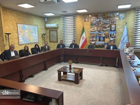 اصلاح پرونده پیشنهادی ثبت عرصه و حریم کنارصندل جیرفت برای طرح مجدد در شورای ثبت