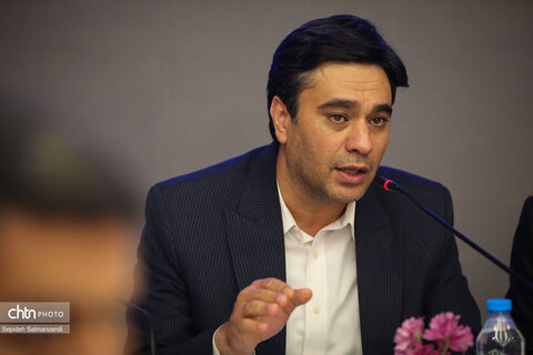 نشست معاون گردشگری و رئیس ستاد اجرایی خدمات سفر کشور با مدیران و انجمن‌های صنفی گردشگری خوزستان