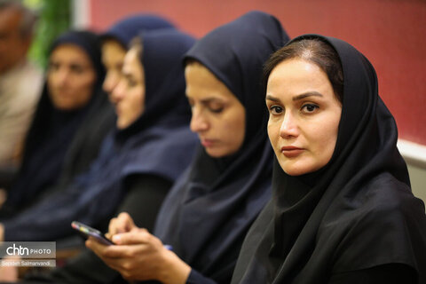 نشست معاون گردشگری و رئیس ستاد اجرایی خدمات سفر کشور با مدیران و انجمن‌های صنفی گردشگری خوزستان