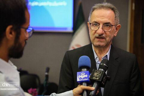 نشست معاون گردشگری و رئیس ستاد اجرایی خدمات سفر کشور با مدیران و انجمن‌های صنفی گردشگری خوزستان