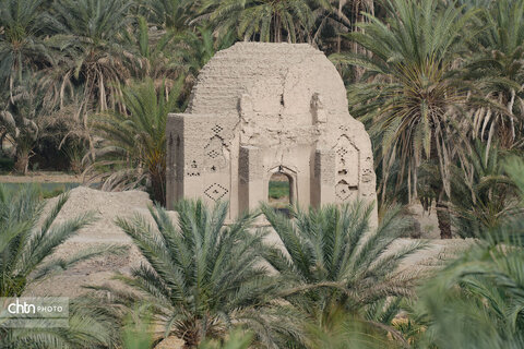 قلعه شیشه ریز