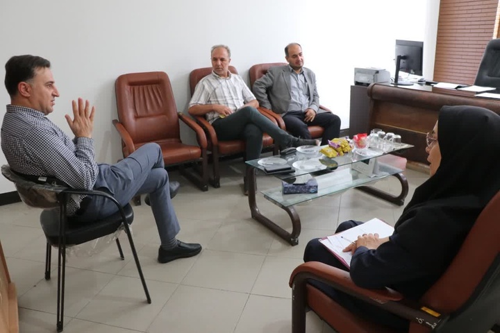 مصاحبه با ۴ متقاضی در جلسه کمیته فنی نظارت بر راهنمایان گردشگری استان مرکزی