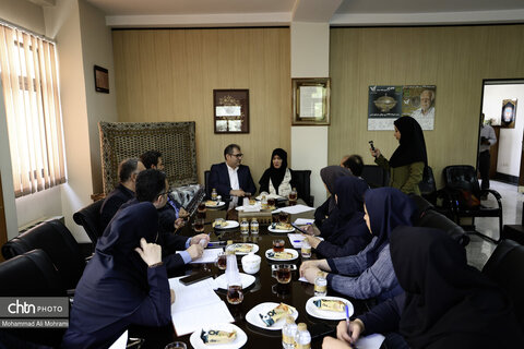دیدار صمیمانه و بررسی مشکلات معاونت صنایع دستی استان اصفهان در سفر مریم جلالی به این شهر
