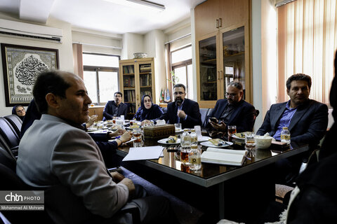 دیدار صمیمانه و بررسی مشکلات معاونت صنایع دستی استان اصفهان در سفر مریم جلالی به این شهر