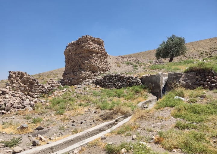 بازدید میدانی از باویل‌سفلی/ بررسی ظرفیت‌های ثبت ملی و توسعه گردشگری روستایی/ چشمه آب‌درمانی و آسیاب قدیمی در مسیر احیا و معرفی ملی