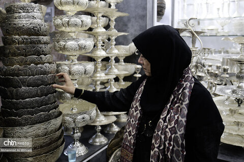 دیدار با هنرمندان قلمزن اصفهان در سفر مهاون صنایع دستی کشور