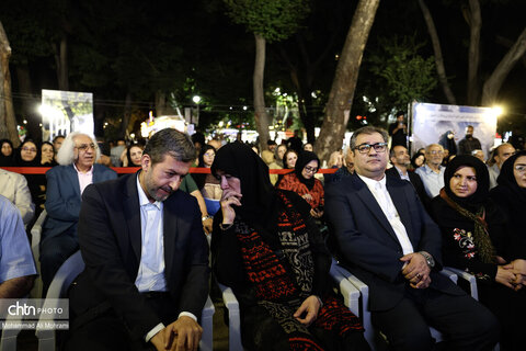 افتتاح گذر صنایع دستی ایران در چهار باغ عباسی با حضور مریم جلالی معاون صنایع دستی کشور