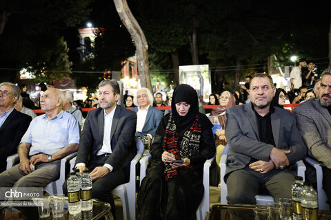 افتتاح گذر صنایع دستی ایران در چهار باغ عباسی با حضور مریم جلالی معاون صنایع دستی کشور