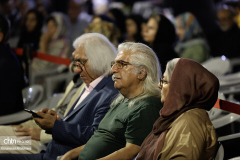 افتتاح گذر صنایع دستی ایران در چهار باغ عباسی با حضور مریم جلالی معاون صنایع دستی کشور