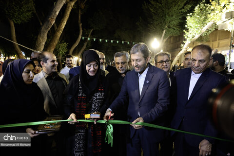 افتتاح گذر صنایع دستی ایران در چهار باغ عباسی با حضور مریم جلالی معاون صنایع دستی کشور